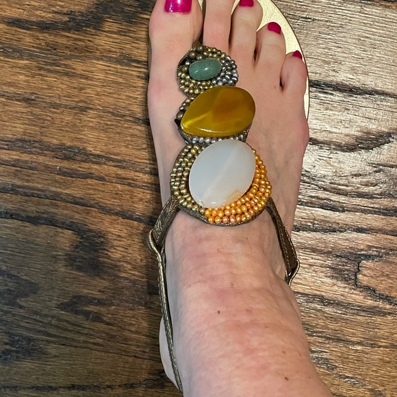 Beautiful Bo’em sandals with jewels and beading - Picture 5 of 12